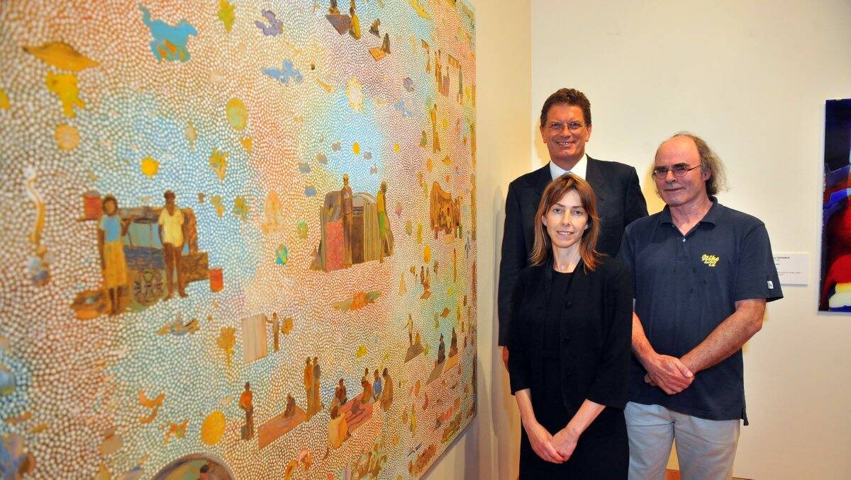 PRIZE: Premier Ted Baillieu, Bendigo Art Gallery's Karen Quinlan and 2011 Arthur Guy painting prize winning artist Tim Johnson. Picture: JIM ALDERSEY
