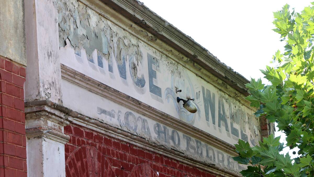 Old signs around Bendigo. Picture: Peter Weaving