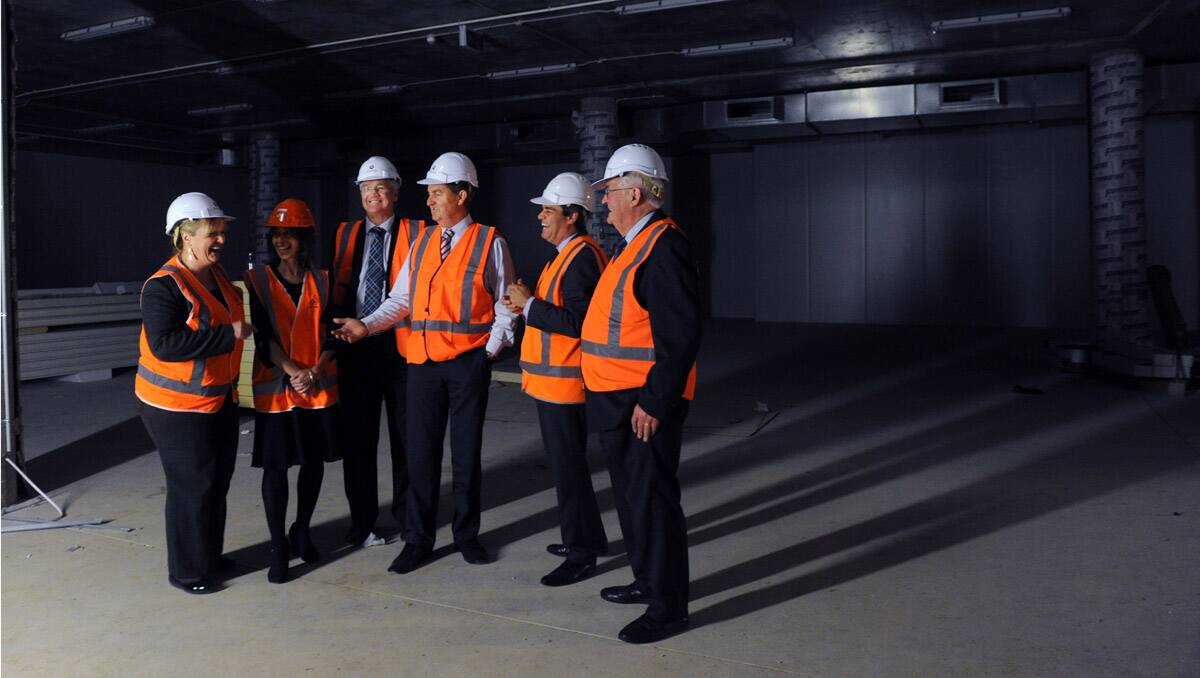 Deputy premier Mr Ryan is joined by Minister for Arts Heidi Victoria to inspect progress on the $8.4 million Bendigo Art Gallery expansion project.  Heidi Victoria, Karen Quinlan, Damian Drum, deputy premier Peter Ryan, Stan Liacos and Gordon McKern.   Picture: Jodie Donnellan 