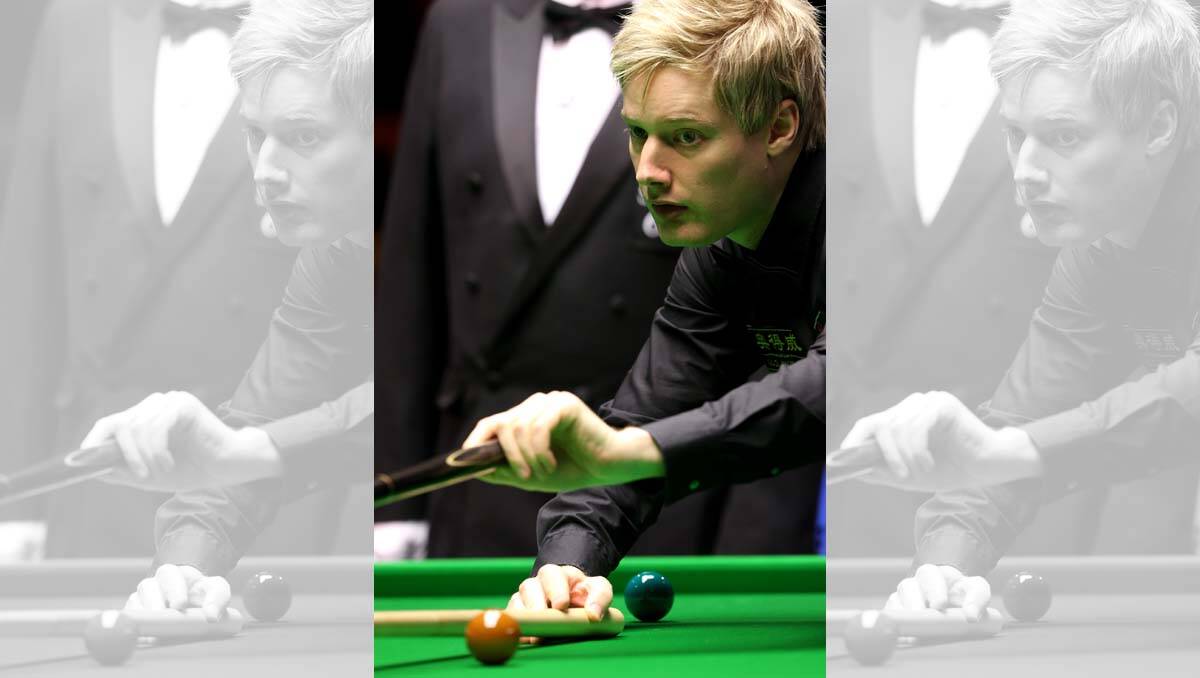 Neil Robertson playing Marcus Campbell at Australian Goldfields Open.