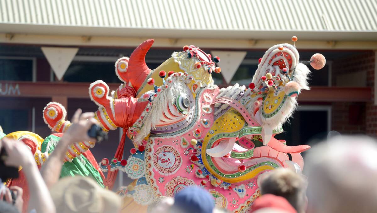 2013 Bendigo Easter Festival. Bendigo Advertiser Gala Parade. Sun Loong. Picture: Jim Aldersey