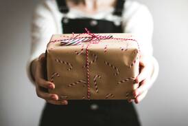 A listed guide on the ways you can make Christmas gifts affordable and original this year. 