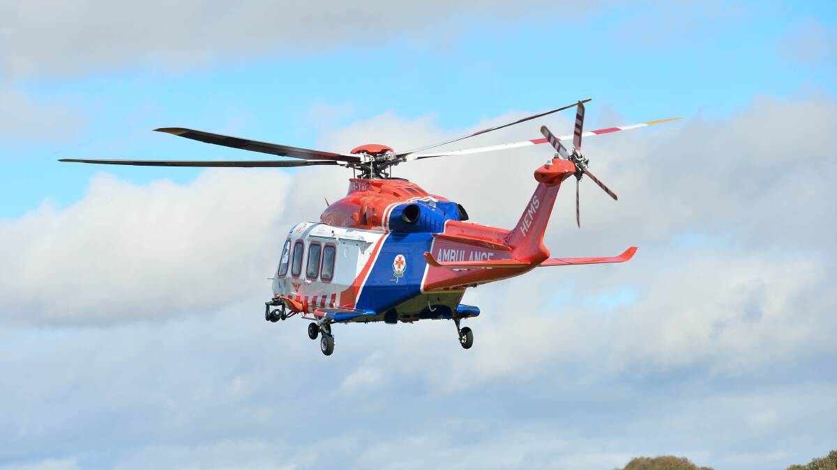 Man in his 20s seriously injured on Mount Macedon airlifted to Melbourne
