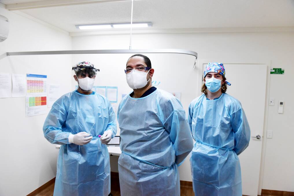 MILESTONE: Nurse Naj Aldorki, Dr Joe Swiss, and student nurse Dane Keuken at the Bendigo Respiratory Clinic which recently passed 10,000 tests. Picture: Brendan McCarthy 09/06/2021