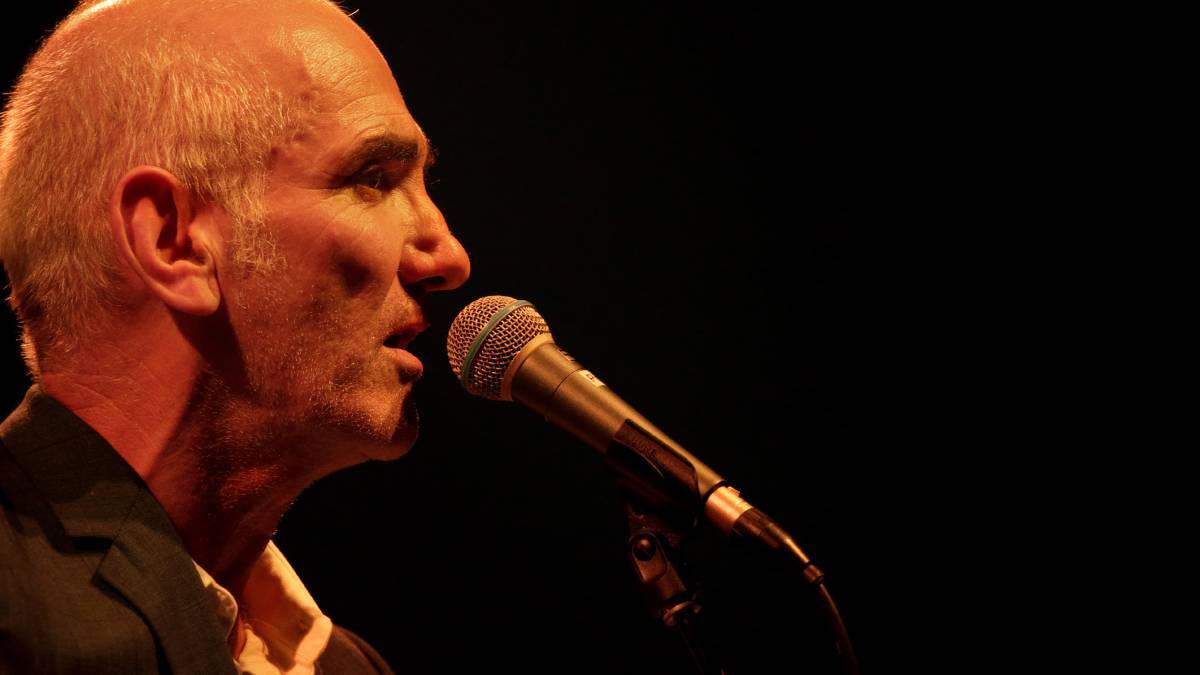 LIVE MUSIC: Paul Kelly will play in Bendigo next month. This picture was taken in 2017 in Newcastle. Picture: Simone DePeak