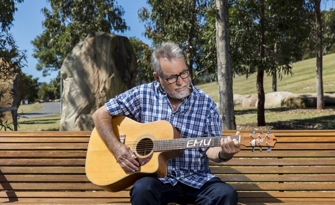 John Williamson will bring his Winding Back tour to Bendigo on February 19. Picture: SUPPLIED