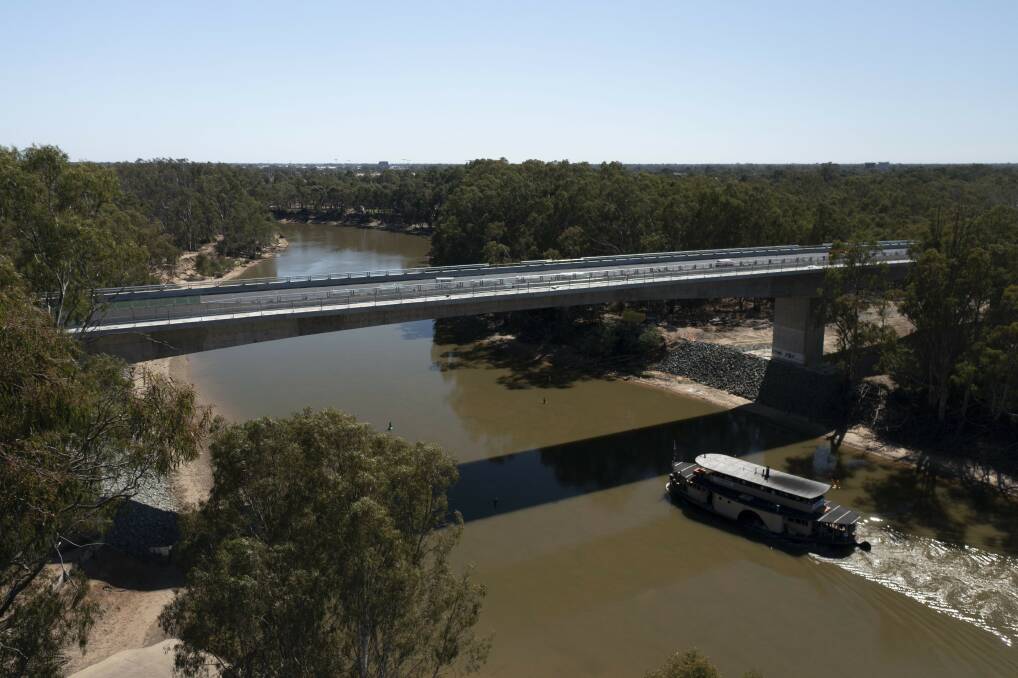 BRIDGING GAPS: Echuca-Moama's new bridge is set to be completed ahead of schedule. Picture: REGIONAL ROADS VICTORIA