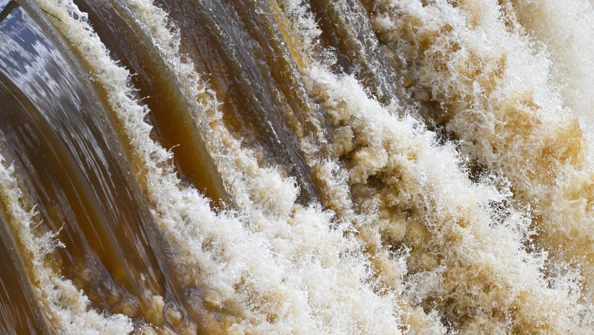 Laanecoorie Reservoir spilling on Monday. Picture by Darren Howe