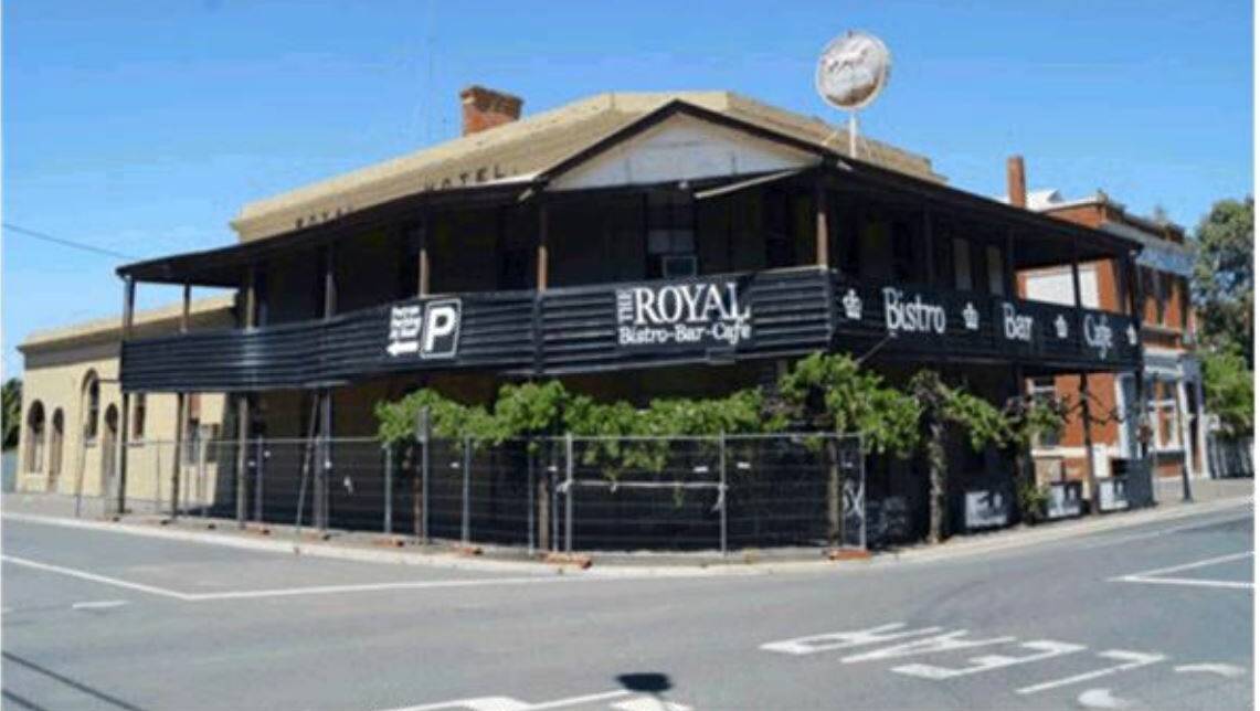 PRIORITY: The Royal Hotel in Inglewood has safety issues regarding its verandah which is part of a backlog of building permits the Loddon Shire is dealing with.