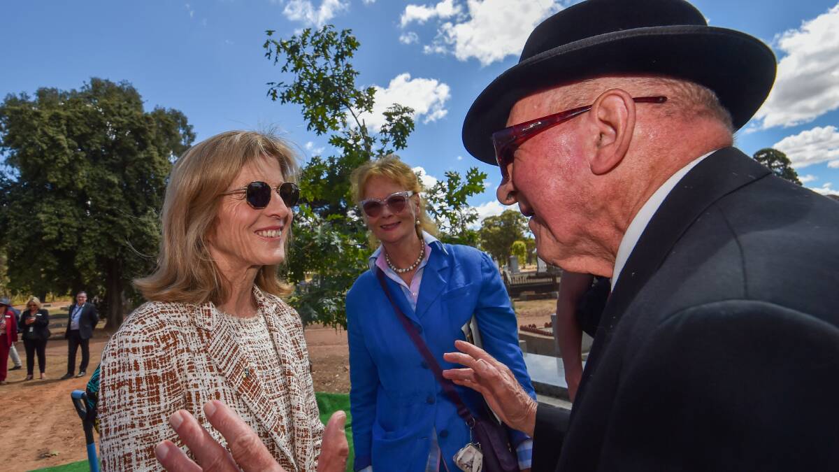 Ms Kennedy chats with Bendigo historian Jim Evans. Pictures by Darren Howe