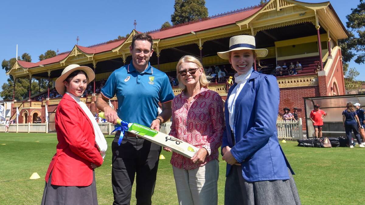 Old rivals Ballarat and Bendigo faced off for the commemorative match. 