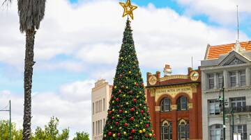The Christmas tree erected in the centre of Bendigo. Picture from 2022 by Darren Howe.