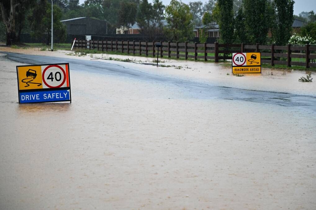 The intense rainfall in Bendigo led to flooding in parts of the city. Picture by Enzo Tomasiello.