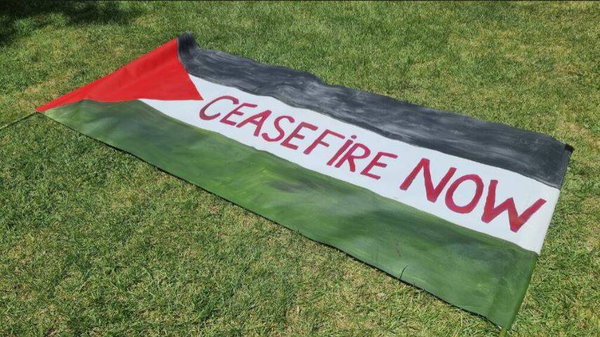 Castlemaine will hold a vigil for Gaza on December 24. Picture by Lucy Williams