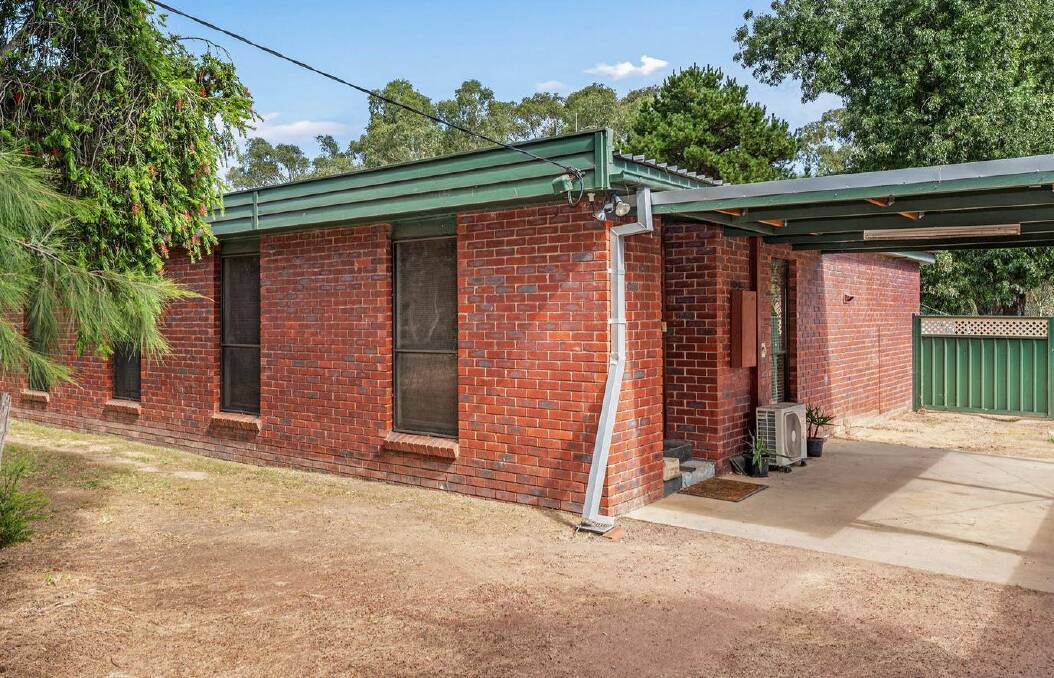 This Taylor Street property has been valued at between $470,000 to $510,000. Picture from Ray White Bendigo