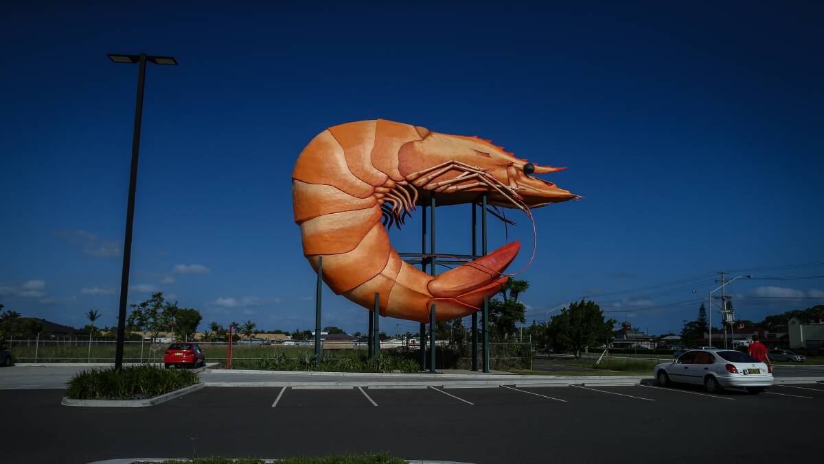 ICON BUILDING: The Big Prawn in Ballina is a proud part of the great Australian tradition of 'Big Things' we embrace. What should Bendigo's next 'Big Thing' be? Picture: Alex Ellinghausen