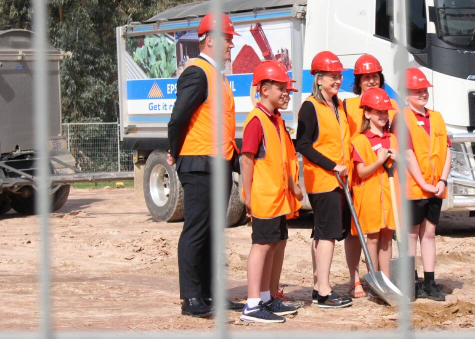 Under construction: Member for Bendigo East Jacinta Allan with Epsom Primary School students on Wednesday. Picture: JASON WALLS