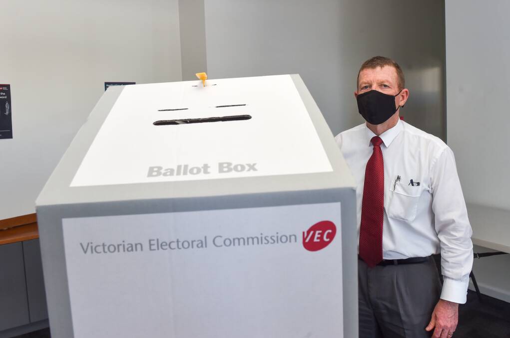 REMINDER: Carl Chirgwin, the election manager for the Bendigo region. The council election is by postal vote. Ballots must be posted before 6pm on October 23. Picture: DARREN HOWE