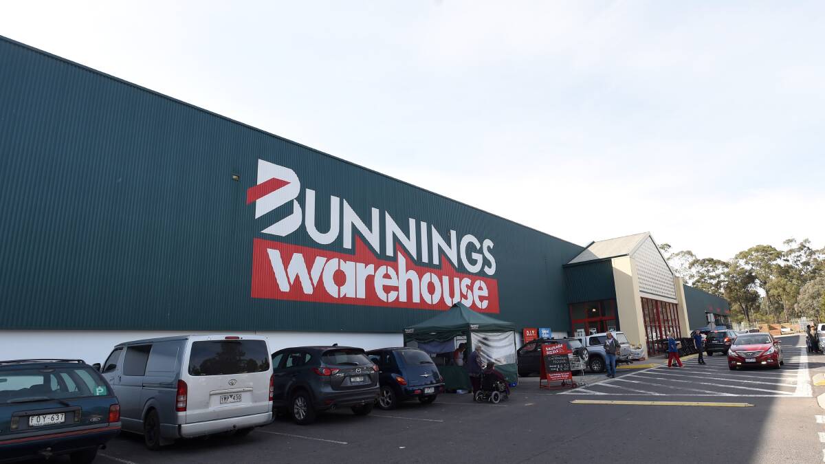 Tradies, health and emergency services workers get first pick at Bunnings
