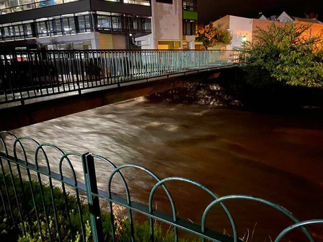 Bendigo Creek circa 11.30pm on Friday. Picture courtesy of Jared Greenhill