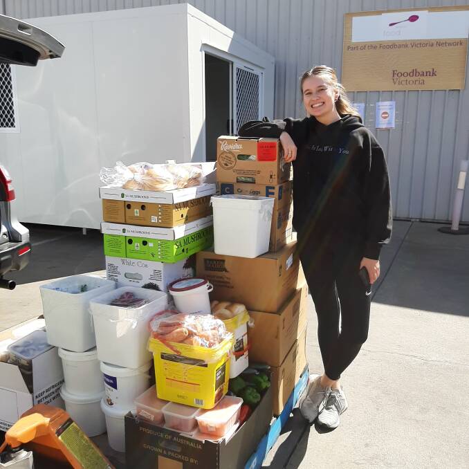SHARING IS CARING: The Rifle Brigade Hotel donated 160 kilograms of leftover food to Bendigo Foodshare on Monday. Other businesses in the hospitality industry soon followed. Picture: BENDIGO FOODSHARE