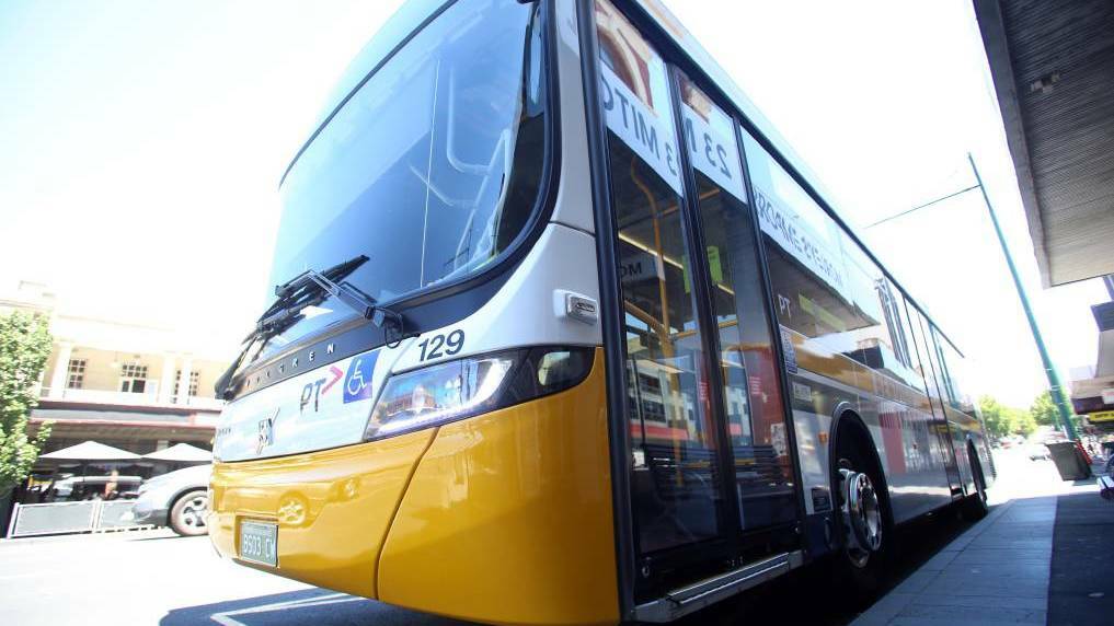 Bendigo buses return after COVID-19 scare