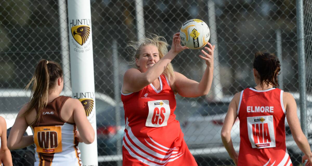 Huntly d Elmore in their A-grade netball match on Saturday. Pictures: GLENN DANIELS
