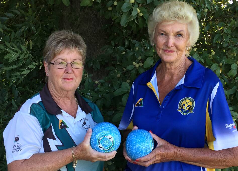 SET FOR BATTLE: Bendigo East's Susan Howes and Golden Square's Ruth Pearce - both side captains - ahead of Friday's BBD midweek pennant division one grand final at Woodbury. Picture: LUKE WEST