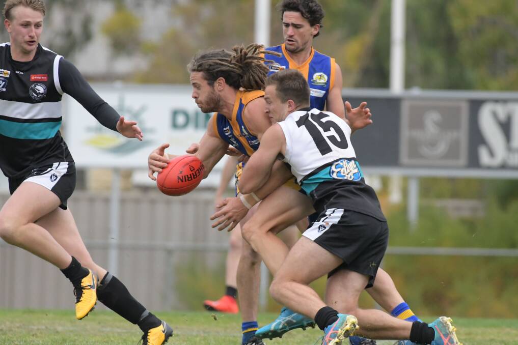 Golden Square's big win over Maryborough propelled it back to the top of the Bendigo league ladder.
