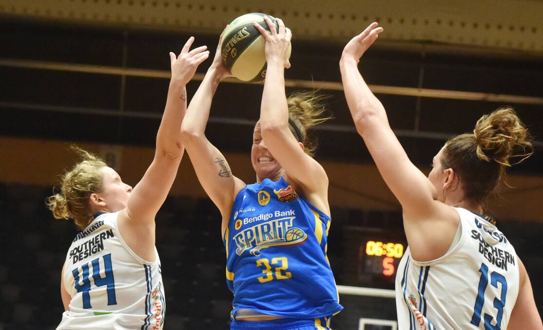 Becca Tobin called 20 points for the Bendigo Spirit in Saturday's loss to the Sydney Uni Flames.