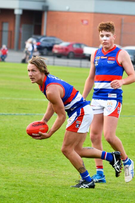 BATTLED HARD: Midfielder Brad Bernacki was Gisborne's best player in Saturday's 25-point loss to South Bendigo at the QEO. Picture: BRENDAN McCARTHY