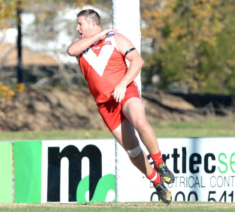 LEADER: Elmore coach Danny Brewster. The Bloods host Heathcote on Saturday in a clash of the Heathcote District league's two bottom sides. The Bloods are 0-7, while the Saints are 1-6 heading into Saturday. Picture: DARREN HOWE