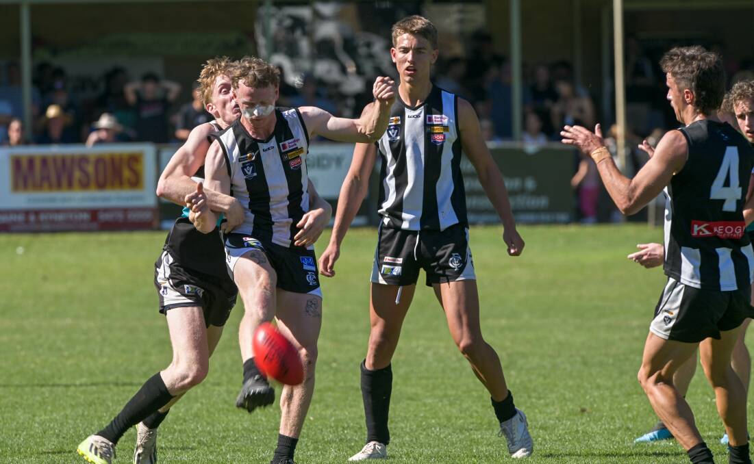 Kalan Huntly provided Castlemaine with plenty of midfield drive on Friday. Picture by Enzo Tomasiello
