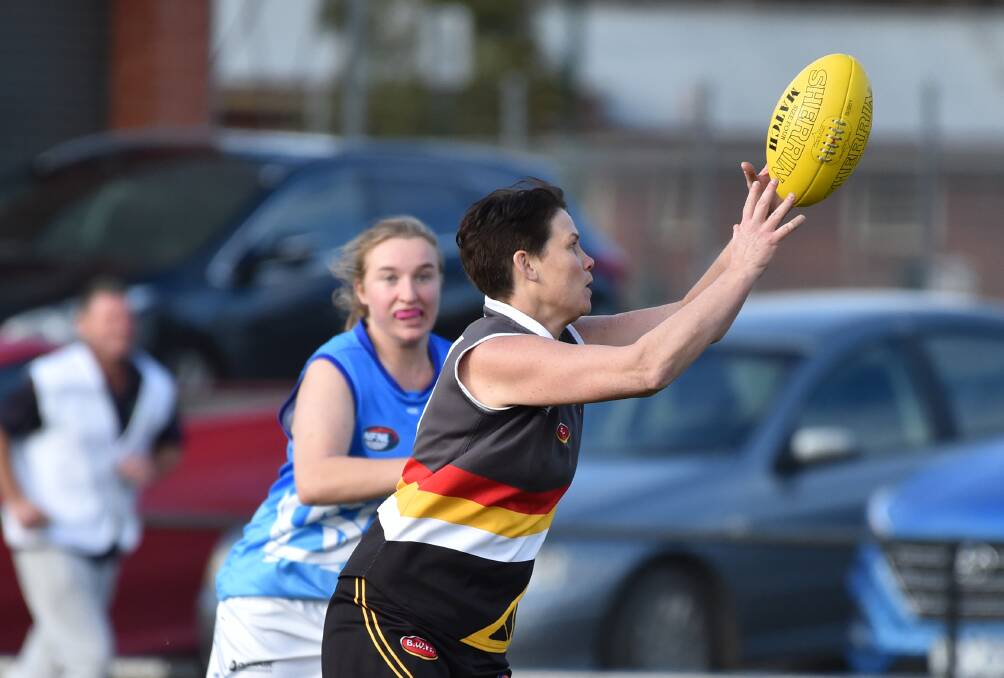 STRONG HANDS: Bendigo Thunder forward Andrea Walsh has been a handful for opposition defenders for the past two seasons. Picture: GLENN DANIELS
