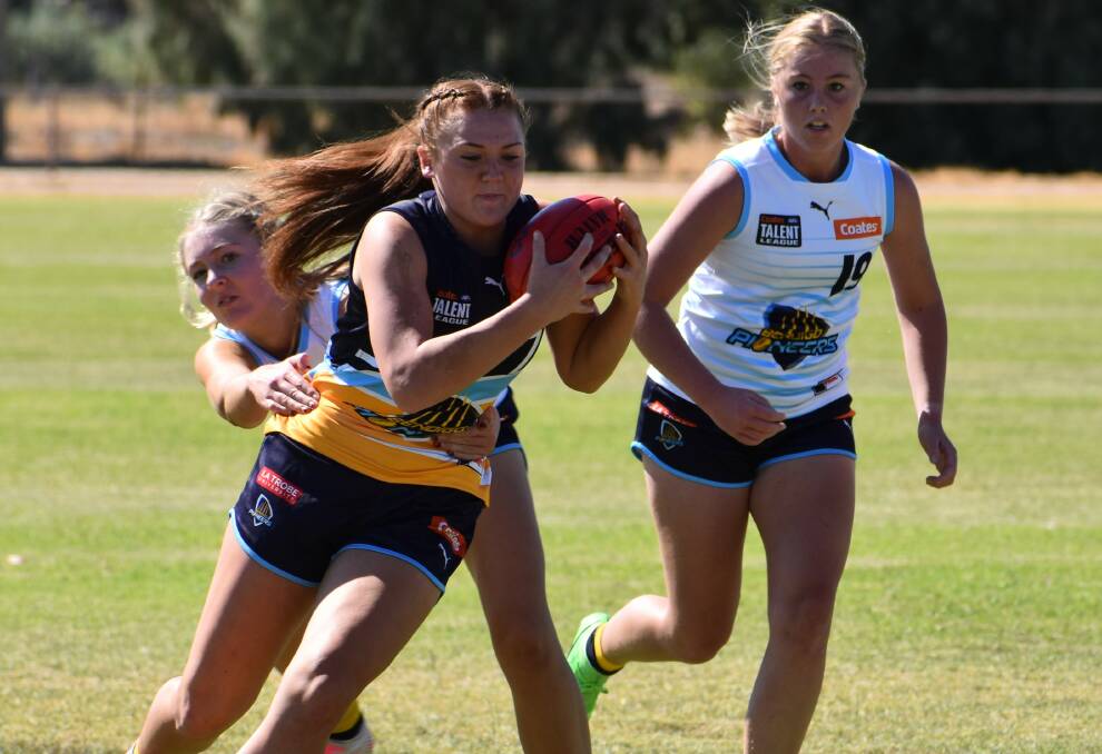 The Bendigo Pioneers under-18 girls continued their build-up to the Coates League season with an intra-club match at Pyramid Hill.