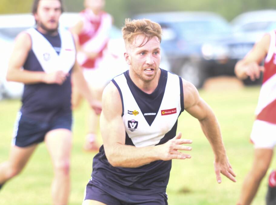 OPPORTUNITY KNOCKS: Inglewood's Shane Harris. The Blues have the chance to end a 12-game losing streak against Marong on Saturday. Picture: ADAM BOURKE