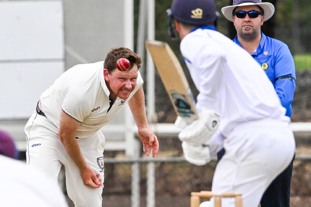 Taylor Beard bagged 5-14 off 16.1 overs for Sandhurst against Golden Square on Saturday. Picture by Darren Howe