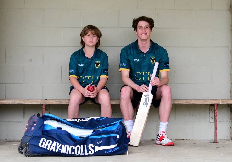 Jaxon and Noah Kelly ahead of their Spring Gully division one debuts on Saturday. Picture by Enzo Tomasiello