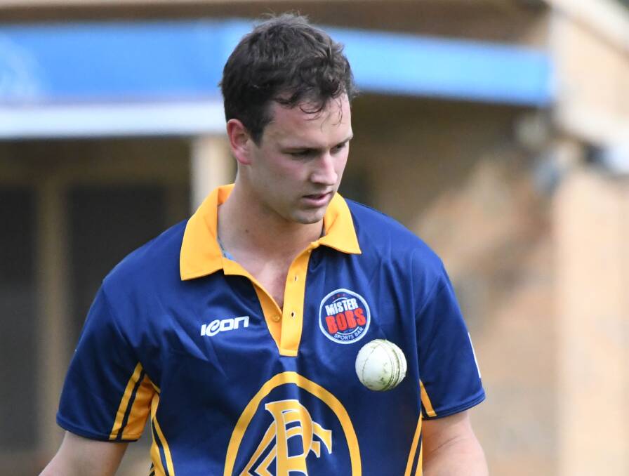 No surprises that Bendigo's Alex Pearson gets three votes for a century and five wickets against Eaglehawk.