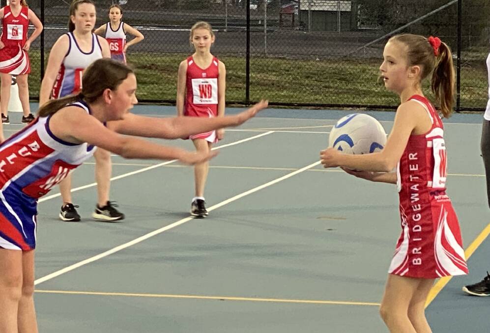 BACK ON COURT: Bridgewater takes on North Bendigo in the 13-and-under division on Thursday night.