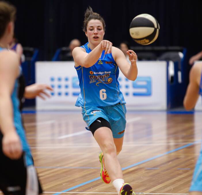 POINT GUARD: Bendigo Spirit's Kerryn Harrington. The Spirit have another weekend double coming up against Sydney Uni on Friday night and Adelaide on Sunday. Picture: STEVE BLAKE, AKUNA PHOTOGRAPHY