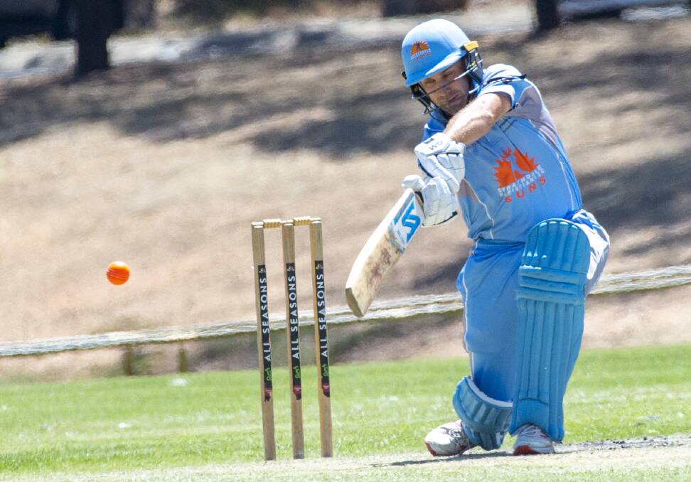 CLASS: Strathdale-Maristians' Grant Waldron during his unbeaten 44 in the Suns' Twenty20 win over Sandhurst at Bell Oval on Sunday. The Suns prevailed by six wickets. Picture: DARREN HOWE