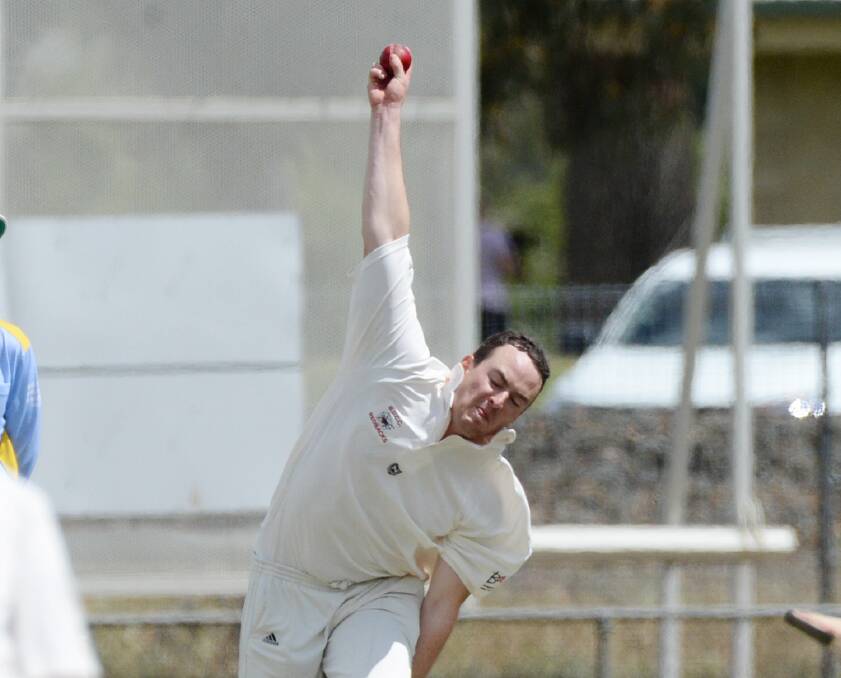 ON THE SPOT: Tom Batters in action for Bendigo United. Batters was the star bowler in last Sunday's VCCL East v West All-Stars game at the QEO, taking five wickets for East. Picture: DARREN HOWE