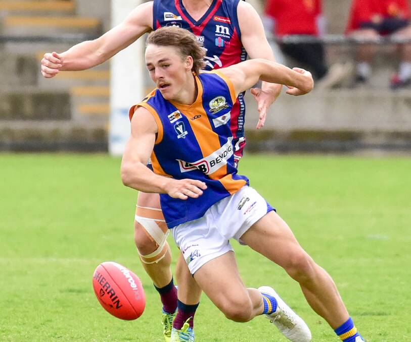 YOUNG TALENT: Zane Keighran in action for Golden Square this year. Keighran is the latest player with BFNL senior experience headed to Mount Pleasant in the Heathcote District league. Picture: BRENDAN McCARTHY