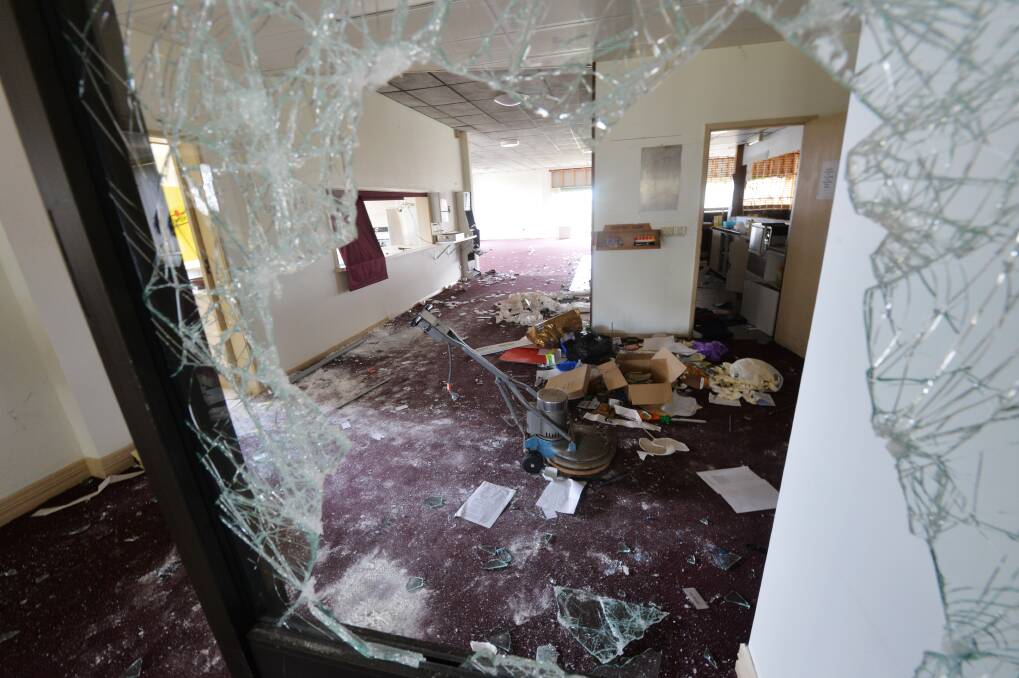 VANDALISED: The former bar at the Eaglehawk Golf Club, like every other room in the building, has been trashed by vandals. Pictures: DARREN HOWE