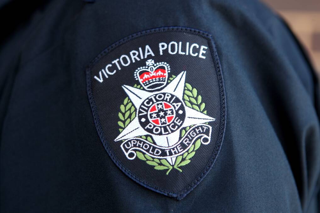 Man charged over more than 20 thefts around Bendigo, Ballarat