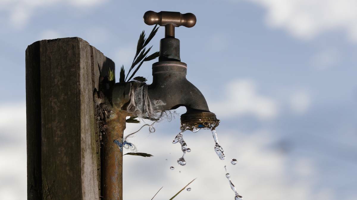 Up to 3000 water customers affected by low pressure after leak