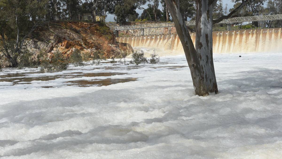 Watch and act flood warning reissued to Loddon River region
