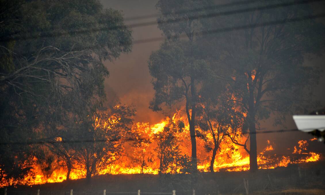 
The fire in Bendigo. Picture: PETER HYETT.