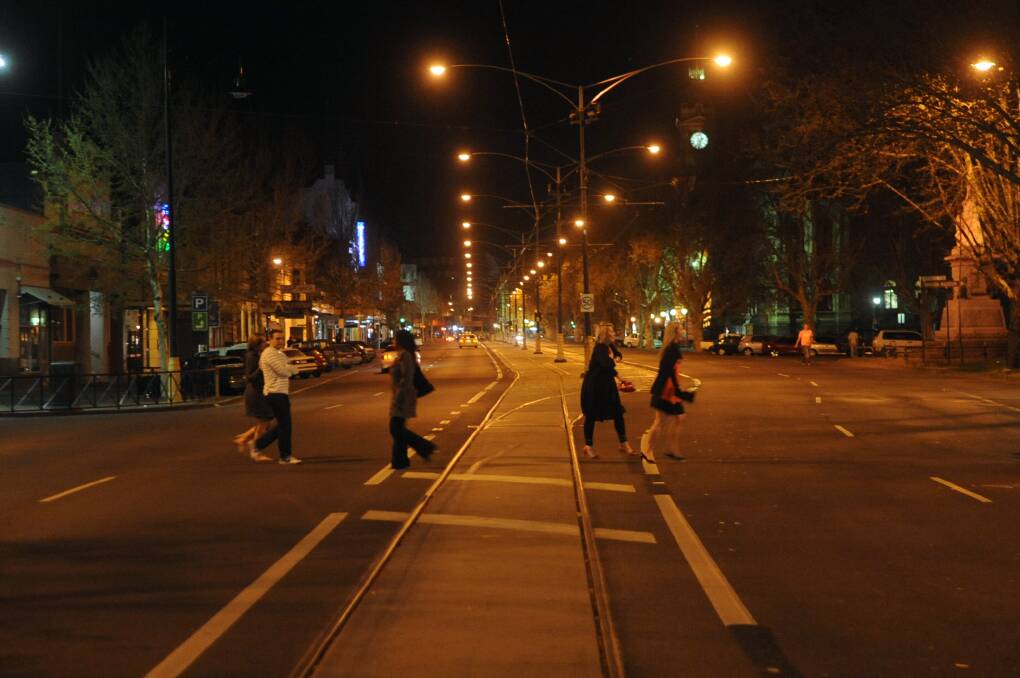 Late night revellers move between pubs in 2008. Picture by Brendan McCarthy
